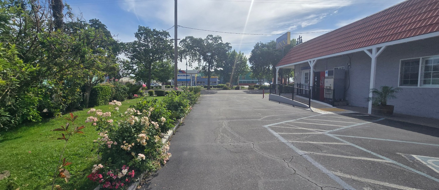 Welcome To Our Lodi Hotel