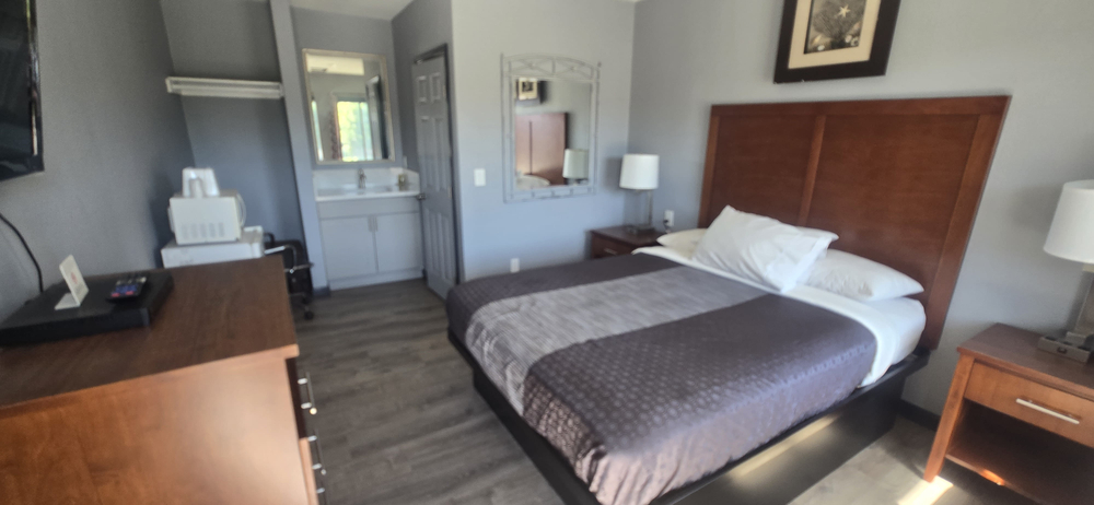 Wine Country Inn Lodi - Guest Room