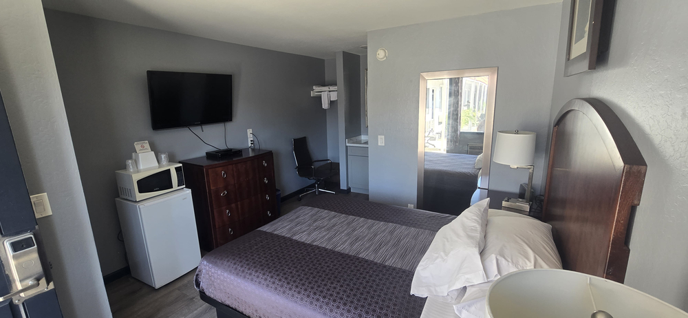 Wine Country Inn Lodi - Guest Room