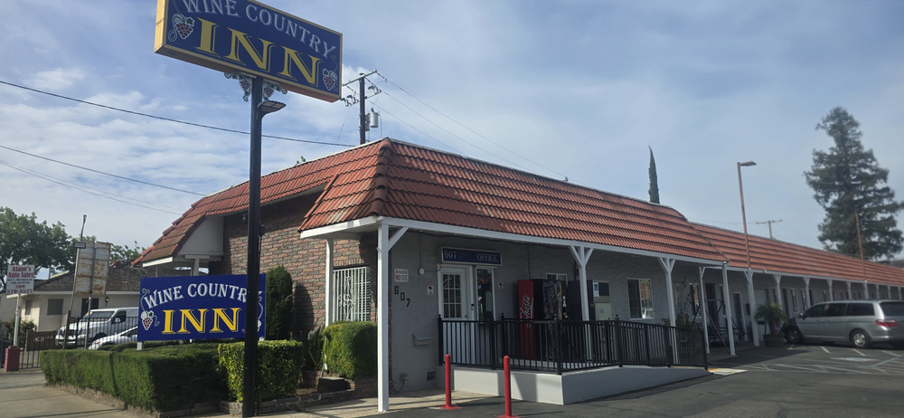 Wine Country Inn Lodi - Exterior