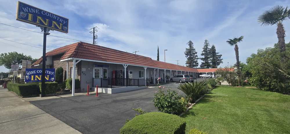 Wine Country Inn Lodi - Exterior