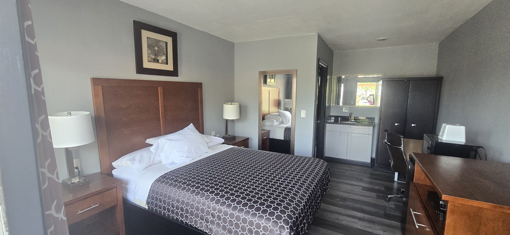 Wine Country Inn Lodi - Guest Room