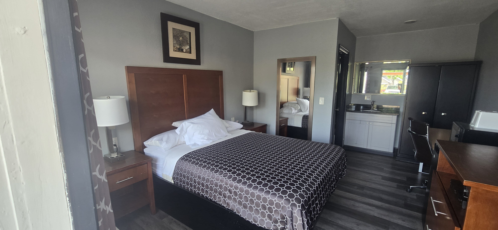 Wine Country Inn Lodi - Guest Room