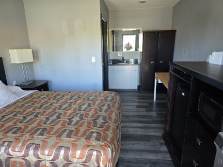 Wine Country Inn - Guest Room
