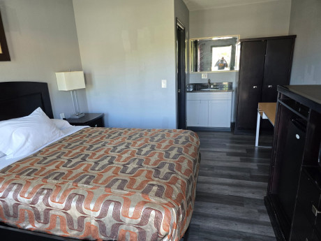 Wine Country Inn - Guest Room