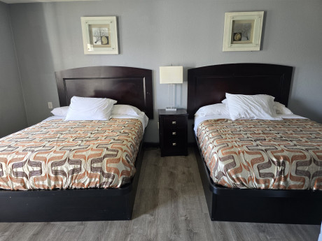 Wine Country Inn - Guest Room